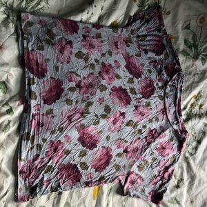 American Eagle Cropped Short Sleeved Tee